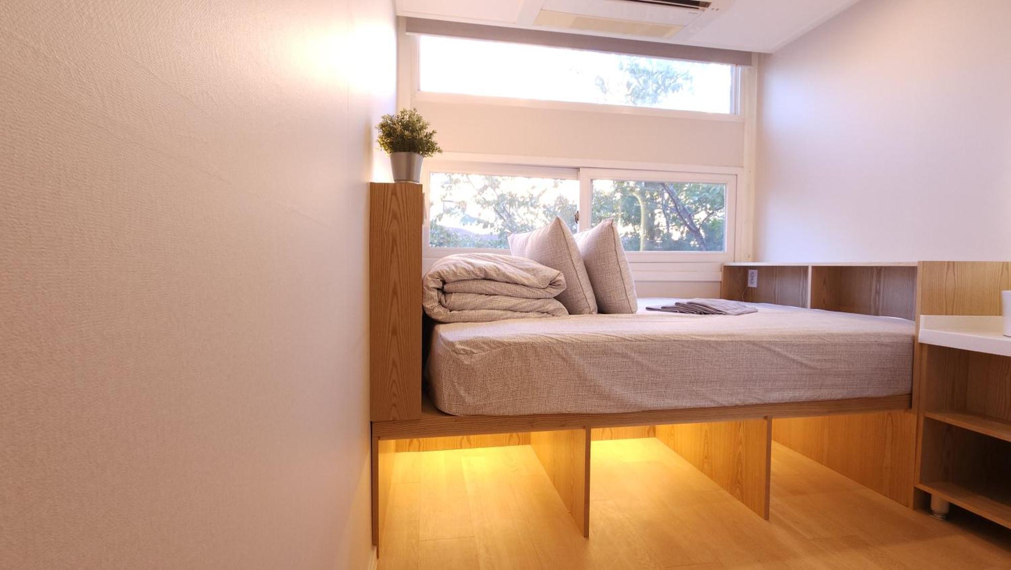 Oyo Hostel Myeongdong 6 โซล ภายนอก รูปภาพ